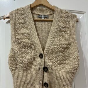 Urban Outfitters Cream Knit Cropped Vest